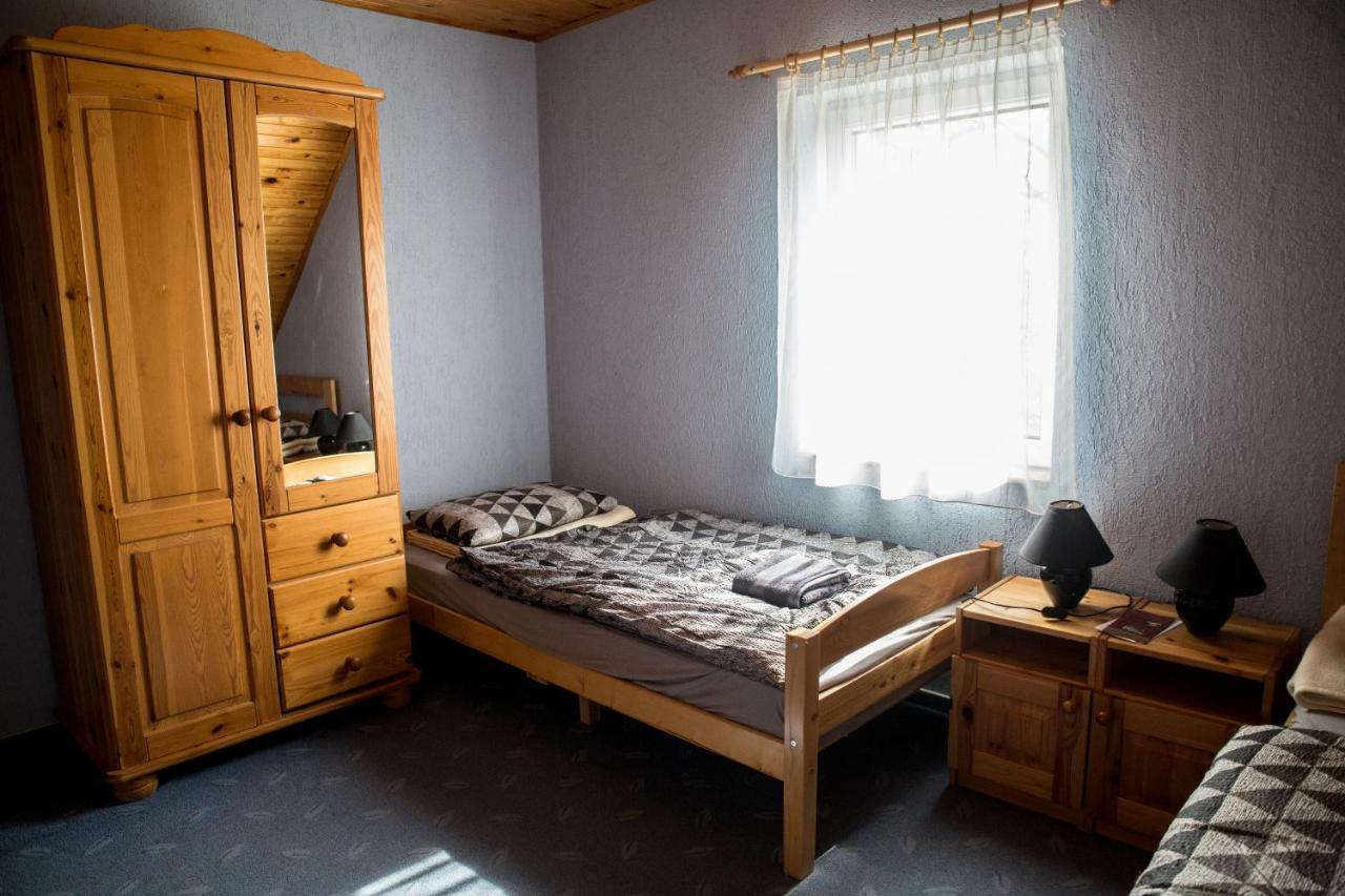 Berger Pince-Vendeghaz, Hajosi Pincek Hotell Exteriör bild